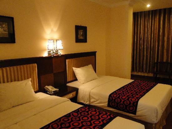 Bac Do Hotel Hanoi Bagian luar foto
