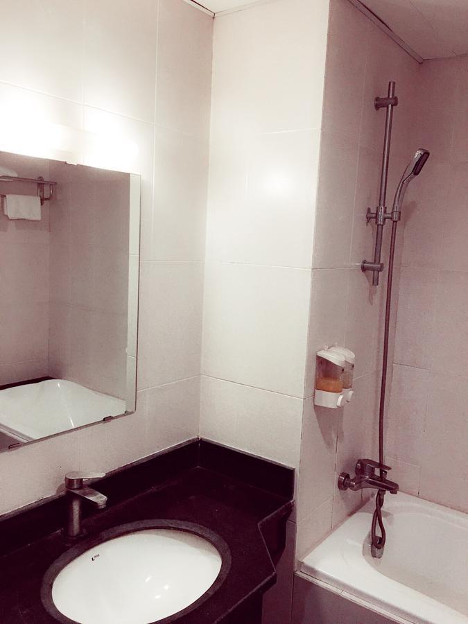 Bac Do Hotel Hanoi Bagian luar foto