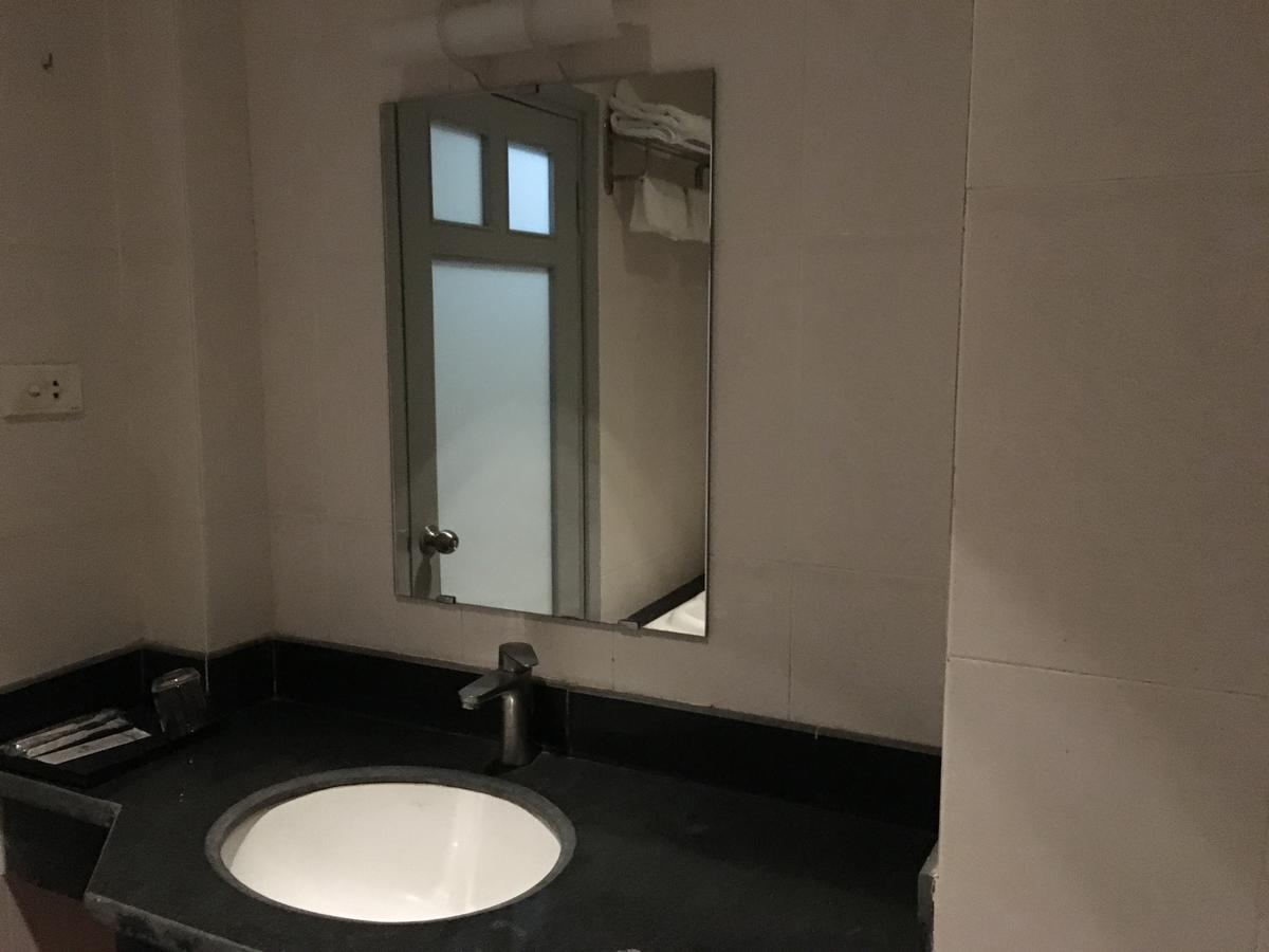 Bac Do Hotel Hanoi Bagian luar foto